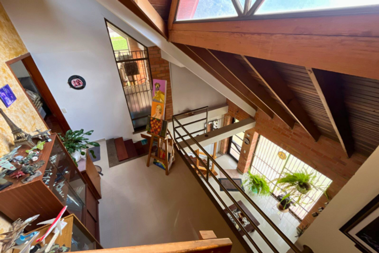 Casa de 5 alcobas en venta en Cota, 240 m² · foto 16 de 24