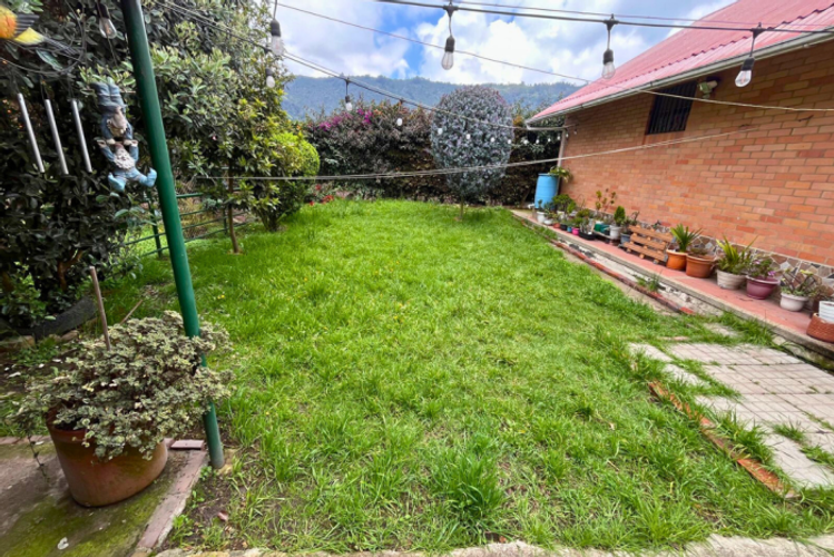 Casa de 5 alcobas en venta en Cota, 240 m² · foto 19 de 24
