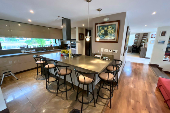Casa de 4 alcobas en venta en Aposentos, Sopó, 285 m² · foto 4 de 22