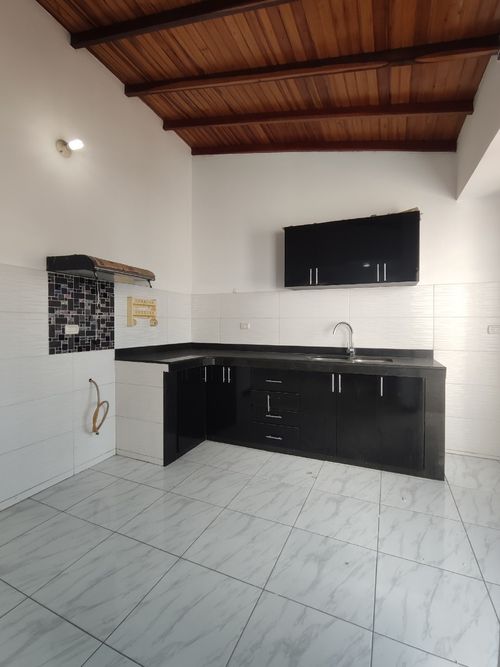 Casa de 6 alcobas en venta en Bocono, Villa del Rosario, 270 m² · foto 23 de 24