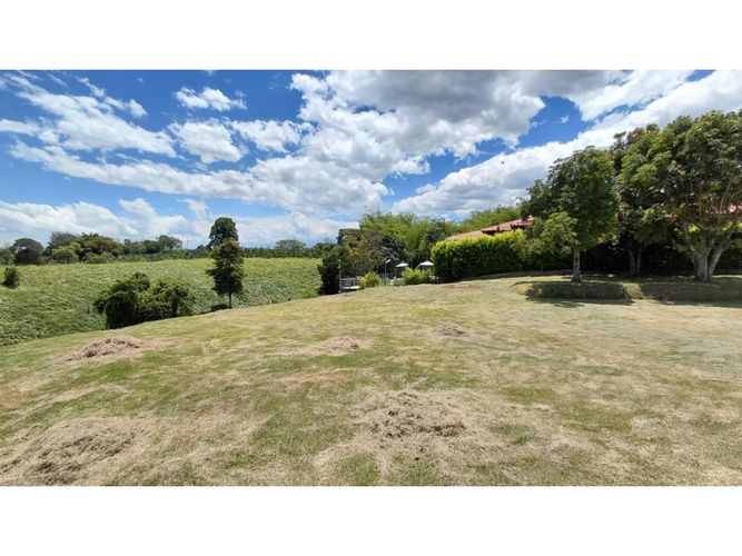Casa de 3 alcobas en venta en Quindio, Armenia, 378 m² · foto 6 de 24