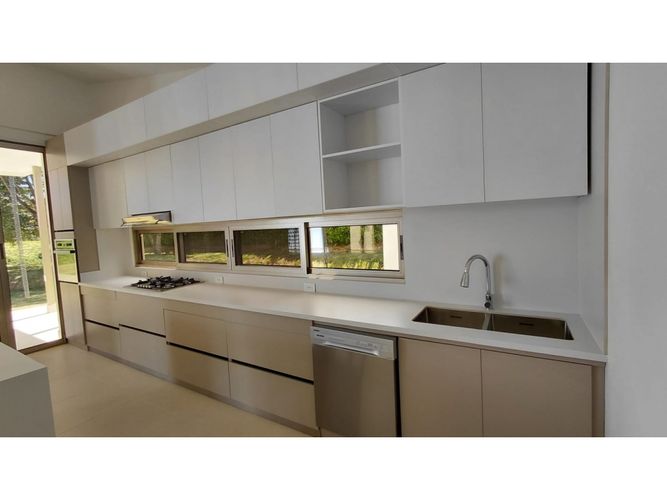 Casa de 3 alcobas en venta en Quindio, Armenia, 378 m² · foto 10 de 24