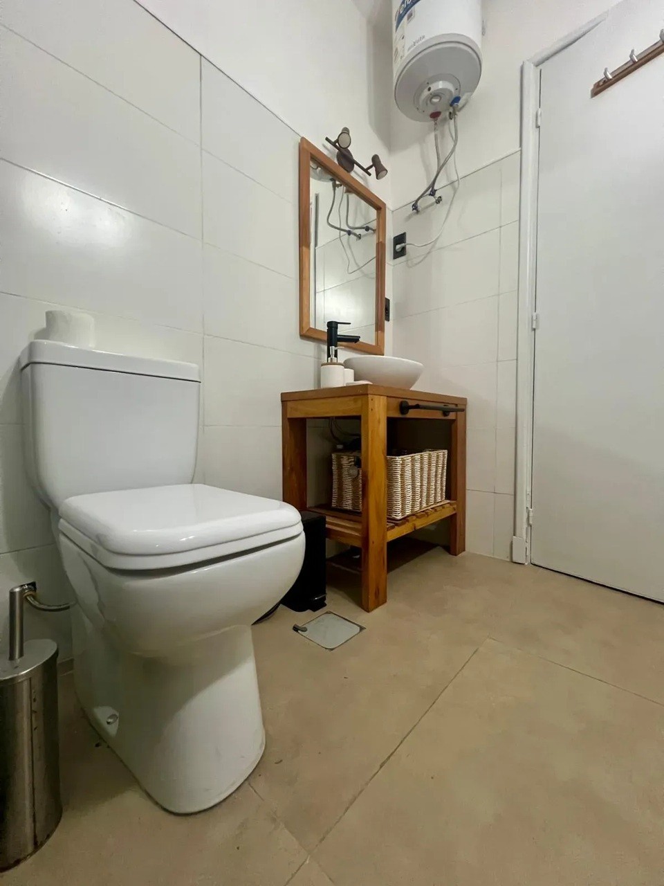 ALQUILER EN EL CENTRO DE 1 DORMITORIO, PISO 4 AL CONTRA FRENTE, RECICLADO,! · Foto 6