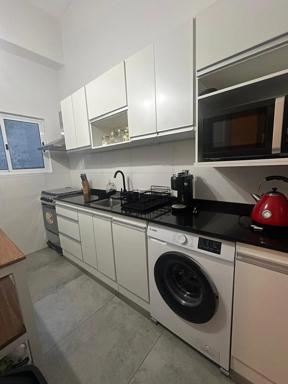 ALQUILER EN EL CENTRO DE 1 DORMITORIO, PISO 4 AL CONTRA FRENTE, RECICLADO,! · Foto 2