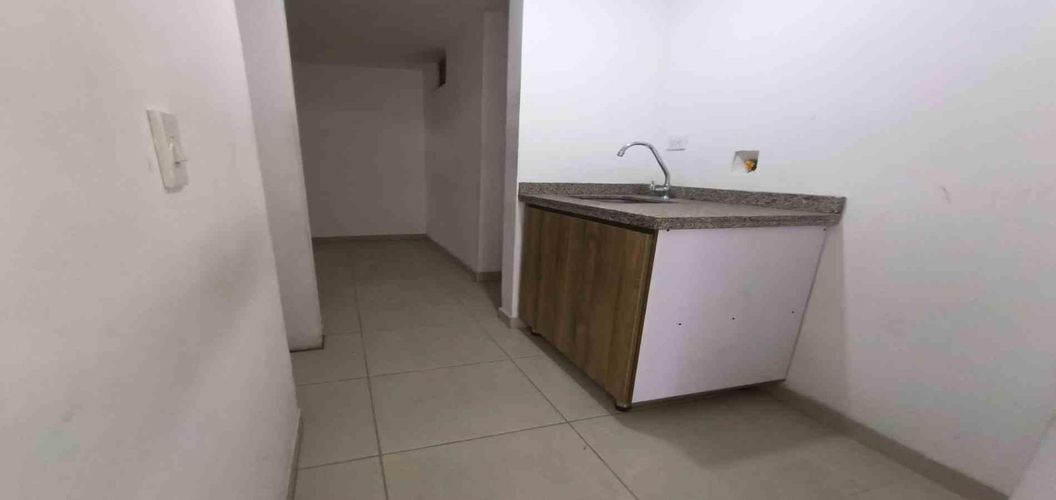 Local en venta en Las Colinas, Manizales, 29 m² · foto 5 de 11
