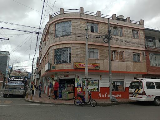 Casa en venta en Las Ferias, Bogotá · foto 8 de 20