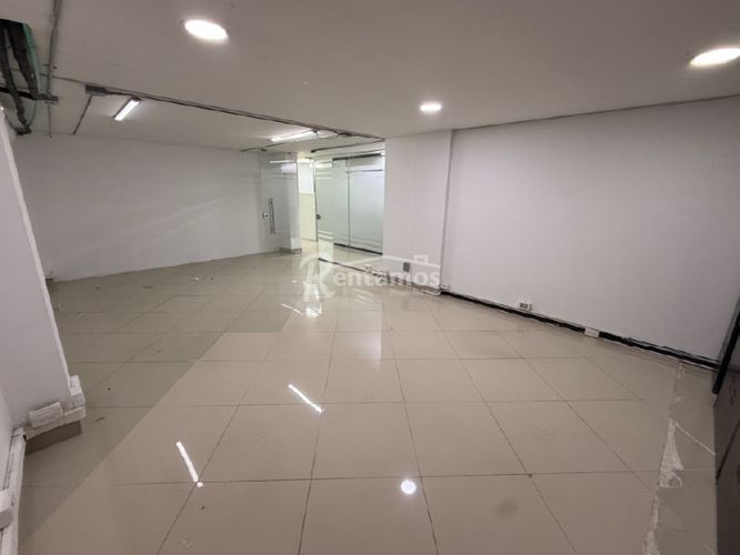 Oficina en arriendo en Suramericana, Medellín, 250 m² · foto 5 de 21