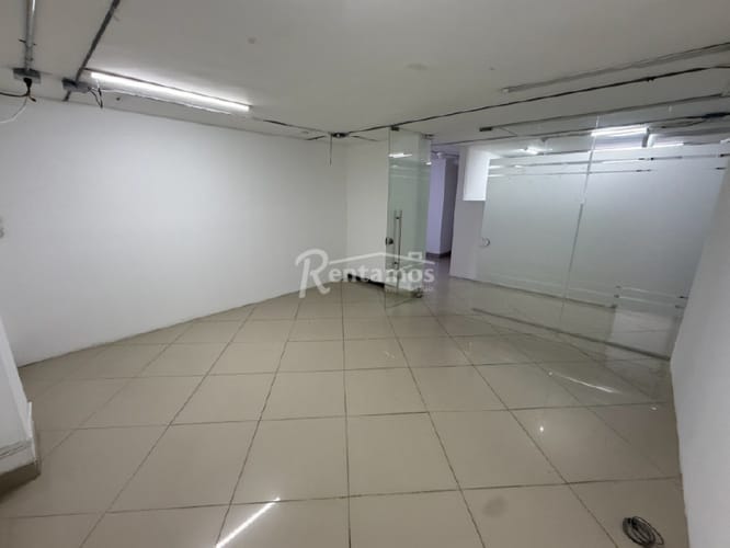 Oficina en arriendo en Suramericana, Medellín, 250 m² · foto 13 de 21