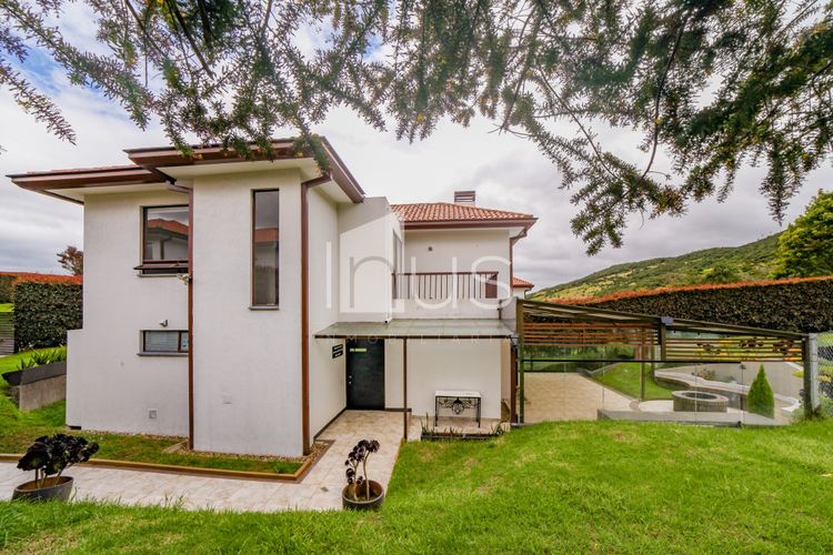 Casa de 3 alcobas en venta en Sindamanoy, Chía, 165 m² · foto 2 de 24