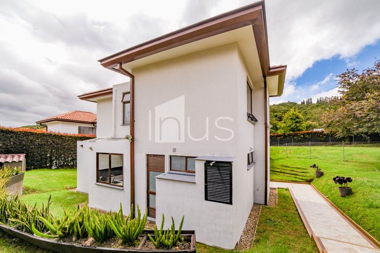 Casa de 3 alcobas en venta en Sindamanoy, Chía, 165 m² · foto 4 de 24