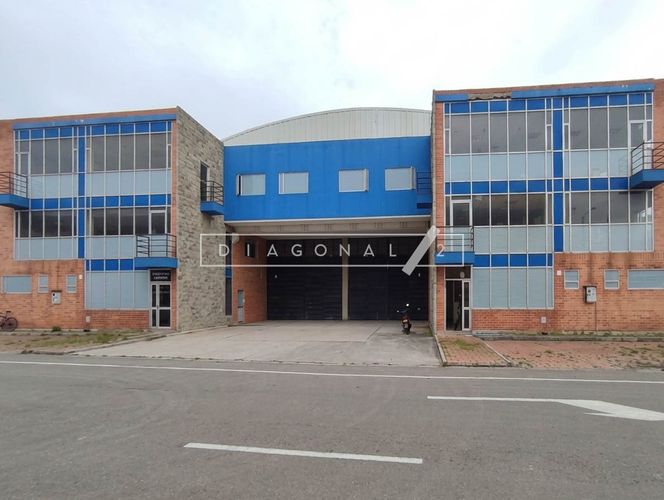 Bodega en arriendo en Parque Industrial Santo Domingo, Madrid · foto 4 de 8