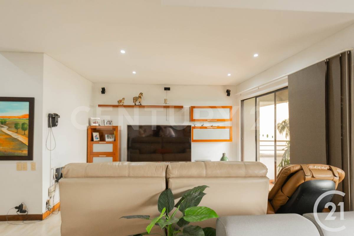 Departamento en venta con baja de precio en Suroriente