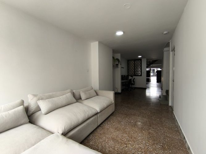 Casa de 13 alcobas en venta en Santa Isabel, Cali, 200 m² · foto 4 de 24
