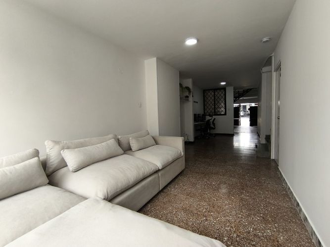 Casa de 13 alcobas en venta en Santa Isabel, Cali, 200 m² · foto 5 de 24