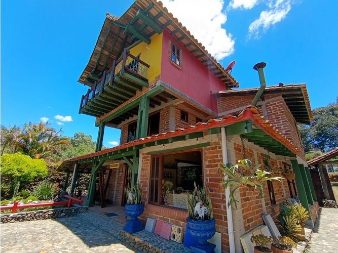 Finca en venta en El Tambo, La Ceja, 250 m² · foto 6 de 24