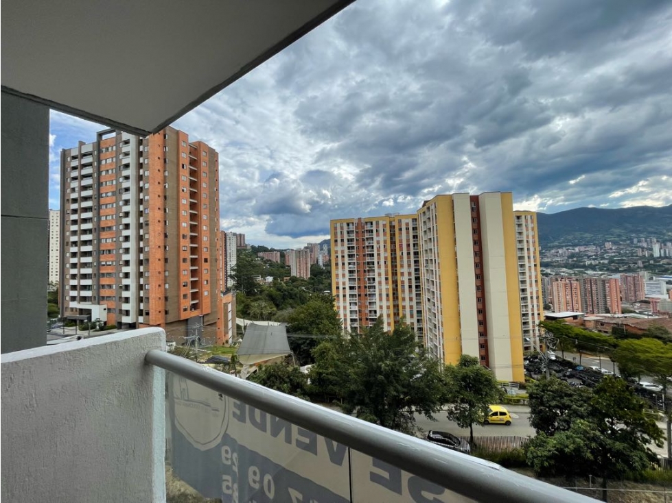 Apartamento en venta en La Cuenca, Envigado · foto 5 de 13