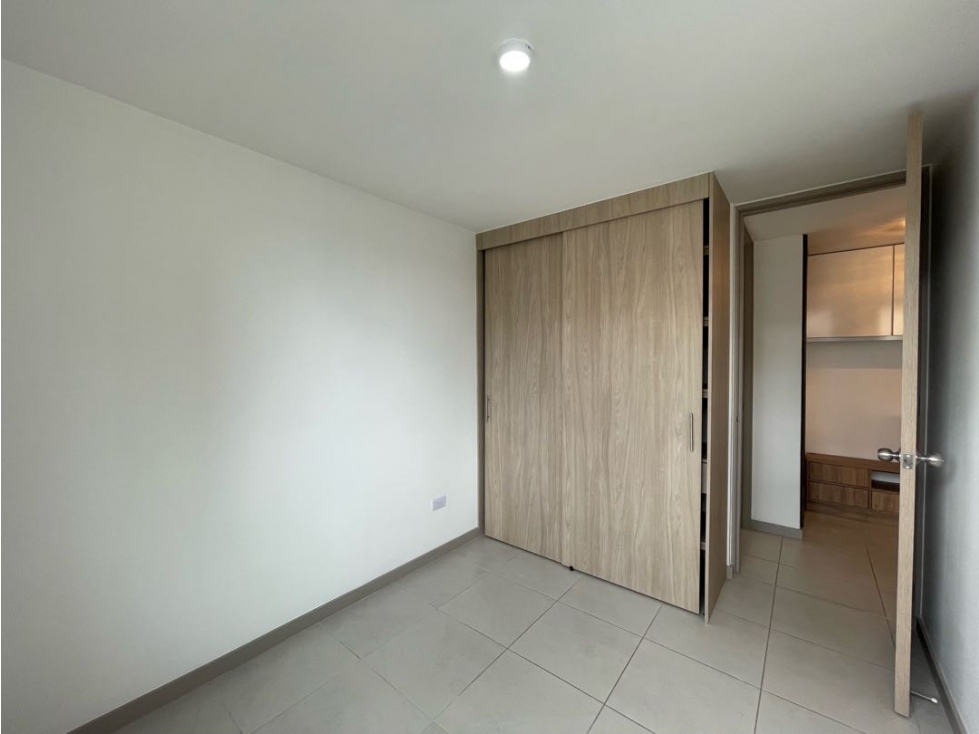 Apartamento en venta en La Cuenca, Envigado · foto 10 de 13