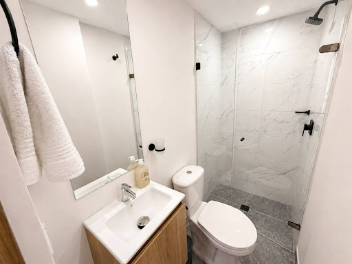 Apartamento en arriendo en Milla De Oro, Medellín · foto 16 de 18