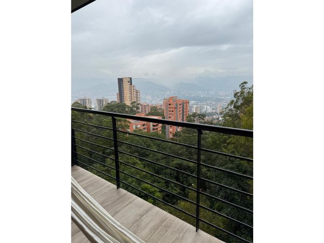 Apartamento de 2 alcobas en venta en Los Naranjos, Medellín, 118 m² · foto 9 de 9