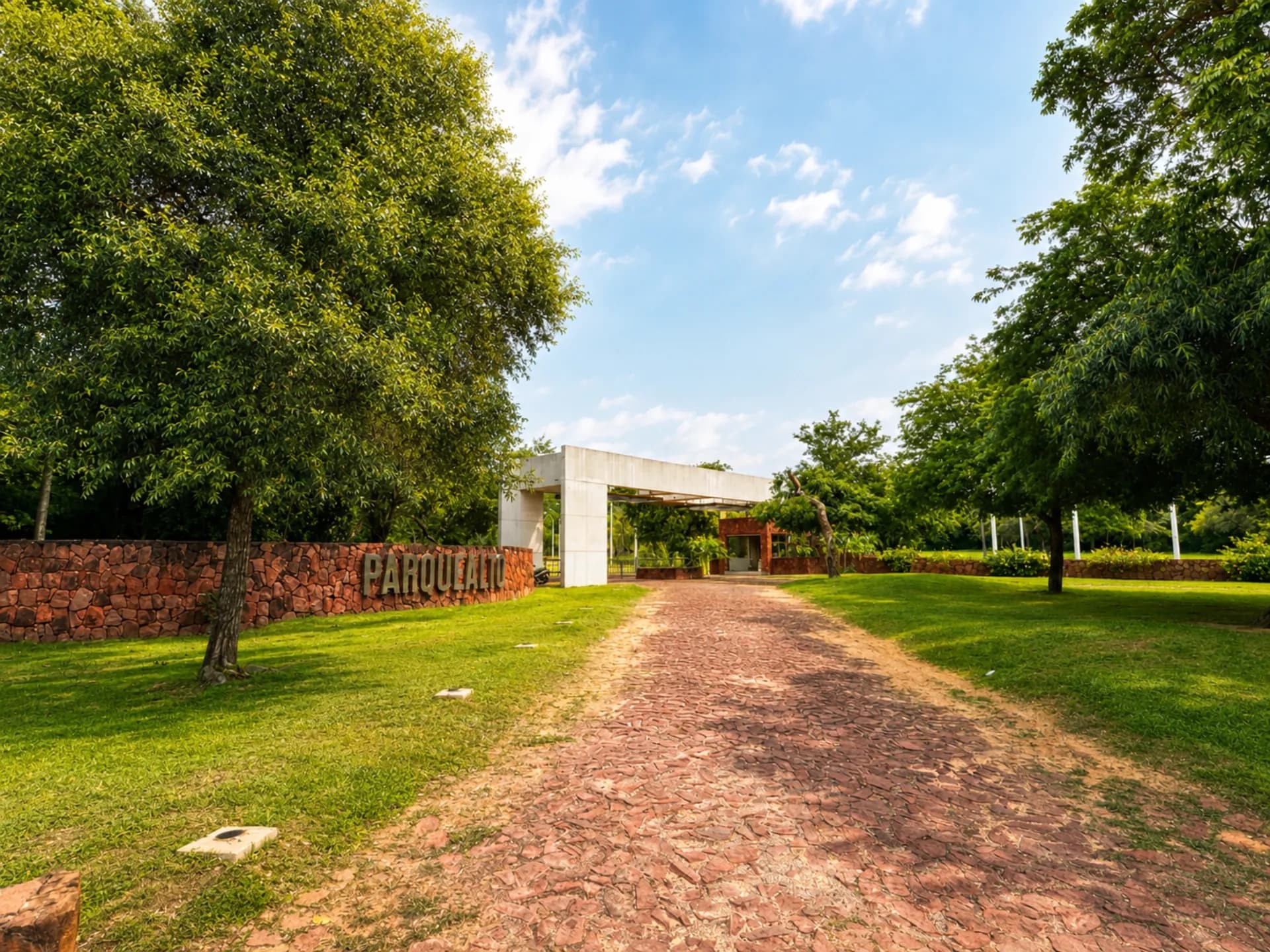 Terrenos en Venta, Barrio Cerrado PARQUEALTO, Ypacaraí, Financiación Propia y Vista al Lago - foto 5