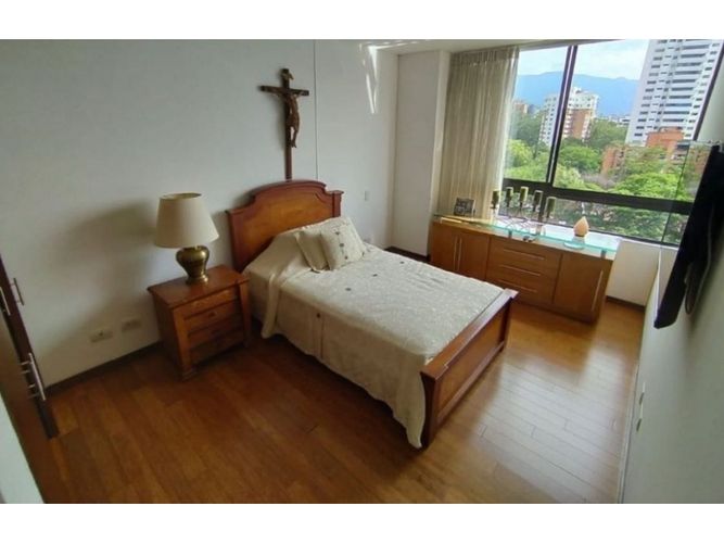 Apartamento en venta en El Campestre, Medellín · foto 8 de 11