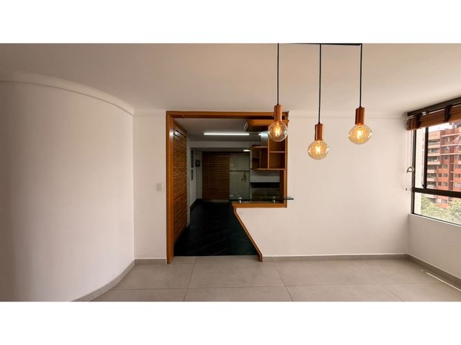 Apartamento de 4 alcobas en venta en El Diamante No. 2, Medellín, 178 m² · foto 5 de 19