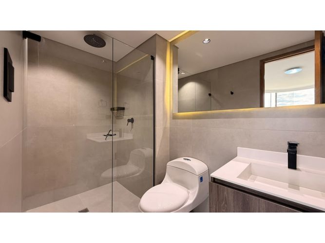 Apartamento de 4 alcobas en venta en El Diamante No. 2, Medellín, 178 m² · foto 17 de 19