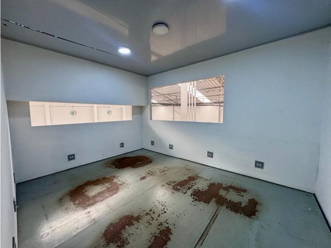 Bodega en arriendo en La Esmeralda, Itagüí, 420 m² · foto 9 de 10