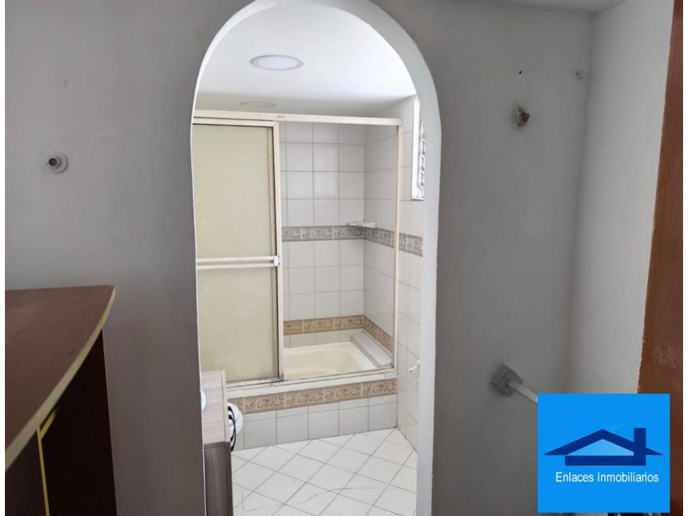 Apartamento en venta en Prado, Medellín · foto 2 de 19