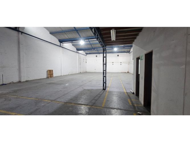 Bodega en arriendo en Santa Ana, Sabaneta, 659 m² · foto 4 de 20
