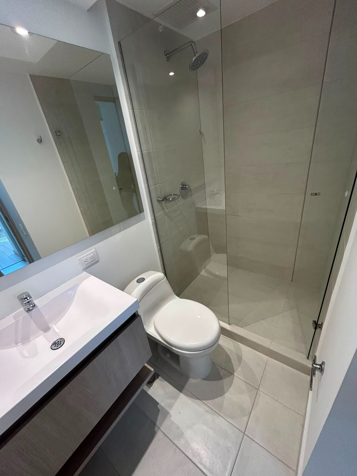 Apartamento en arriendo en Las Vegas, Envigado · foto 11 de 17