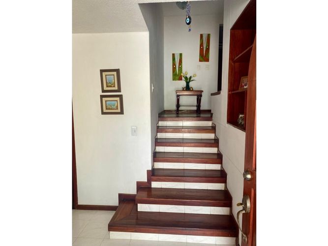 Casa de 4 alcobas en venta en Bellavista, Cali, 163 m² · foto 2 de 16