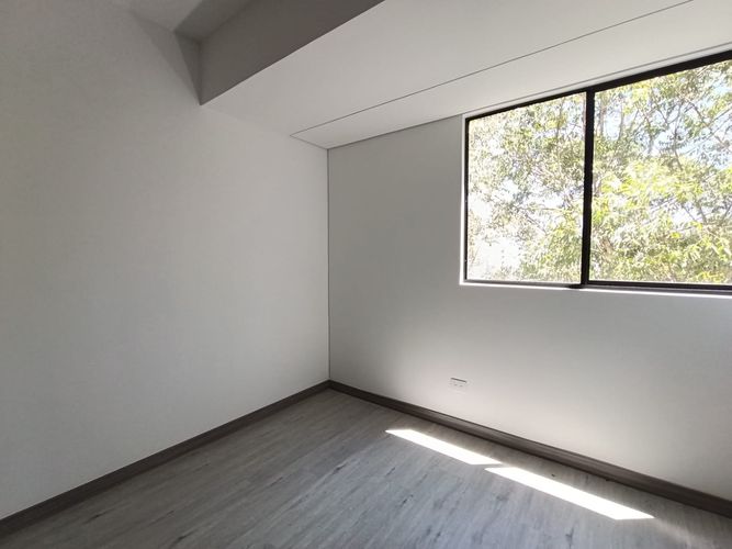 Apartamento de 3 alcobas en arriendo en San Diego, Medellín, 76 m² · foto 3 de 15