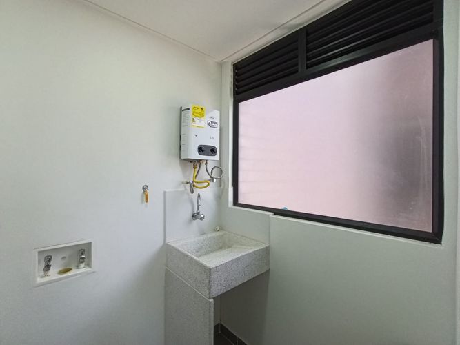 Apartamento de 3 alcobas en arriendo en San Diego, Medellín, 76 m² · foto 15 de 15