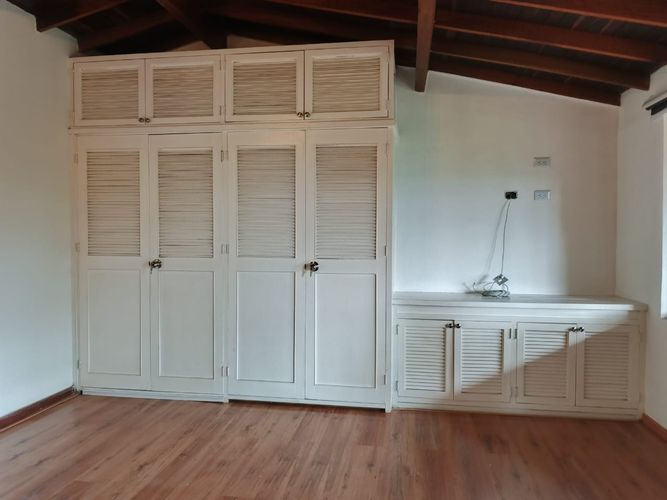 Finca en arriendo en Santa Elena, Medellín, 214 m² · foto 13 de 24
