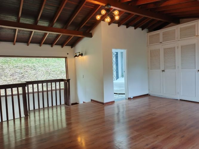 Finca en arriendo en Santa Elena, Medellín, 214 m² · foto 9 de 24