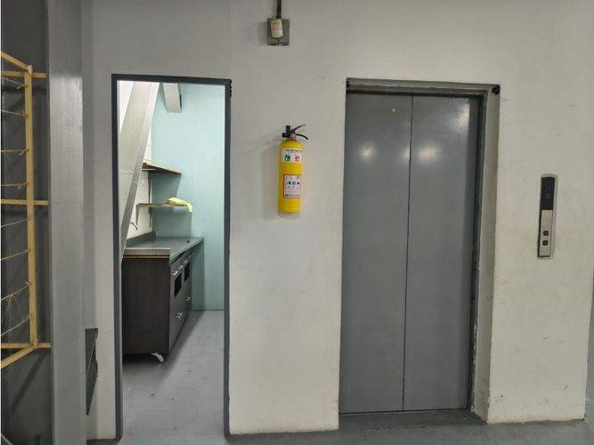 Edificio en arriendo en Laureles Nogal, Medellín, 2000 m² · foto 11 de 24