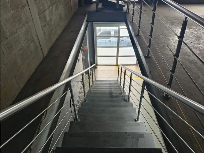 Edificio en arriendo en Laureles Nogal, Medellín, 2000 m² · foto 12 de 24