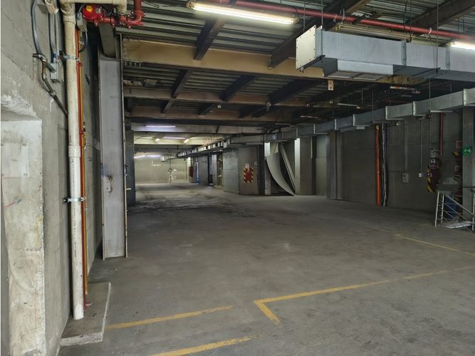 Edificio en arriendo en Laureles Nogal, Medellín, 2000 m² · foto 15 de 24