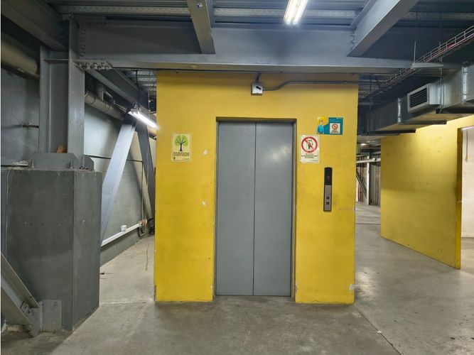 Edificio en arriendo en Laureles Nogal, Medellín, 2000 m² · foto 16 de 24