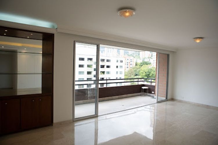 Apartamento de 3 alcobas en arriendo en La Florida, Medellín, 150 m² · foto 6 de 19