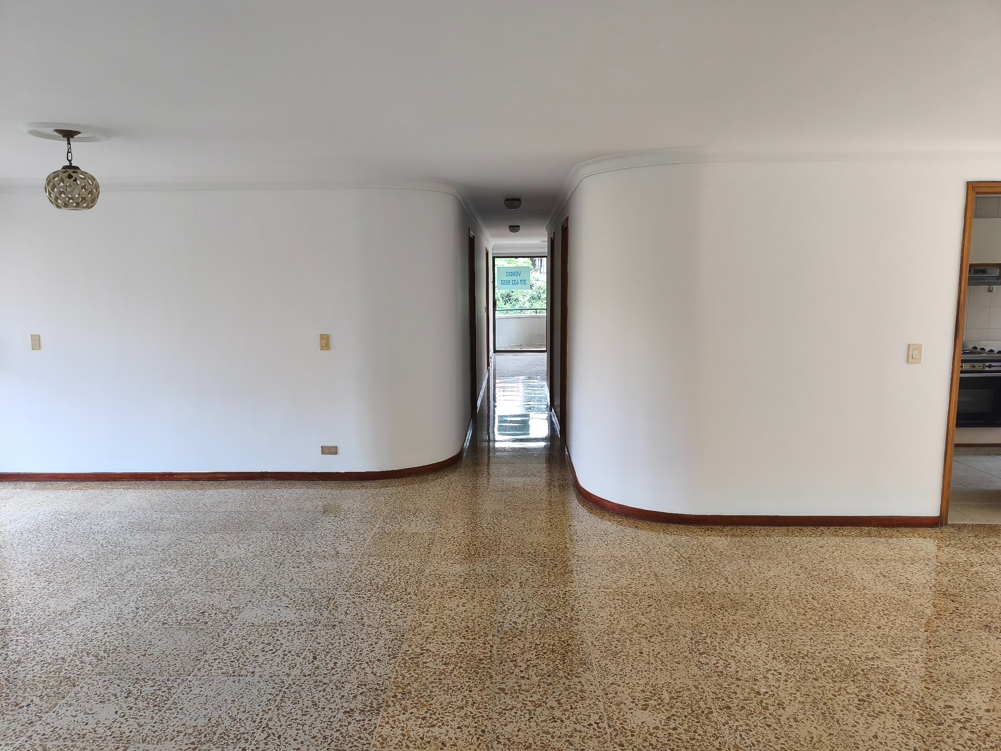 Apartamento en venta en El Poblado, Medellín · foto 18 de 24