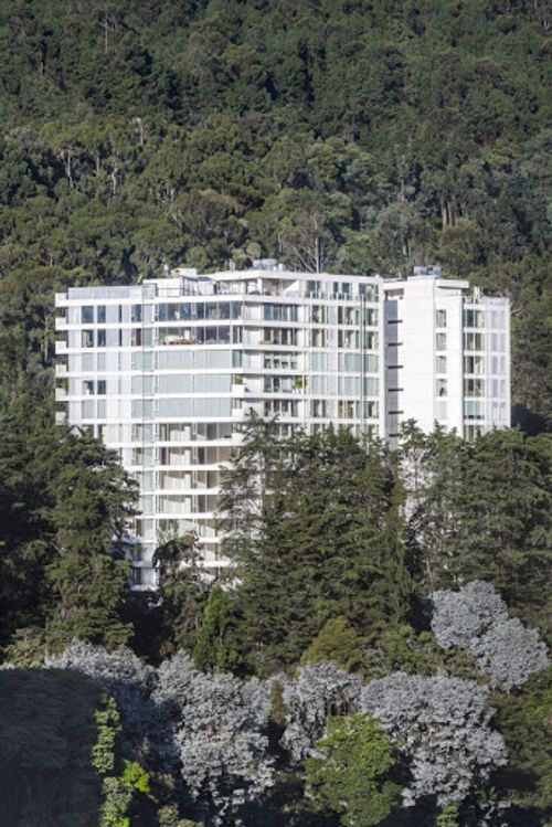 Apartamento de 4 alcobas en venta en Chico, Bogotá, 363 m² · foto 12 de 23