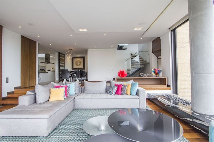 Casa de 5 alcobas en venta en Santa Ana Centro Comercial Boutique, Bogotá, 504 m² · foto 3 de 24