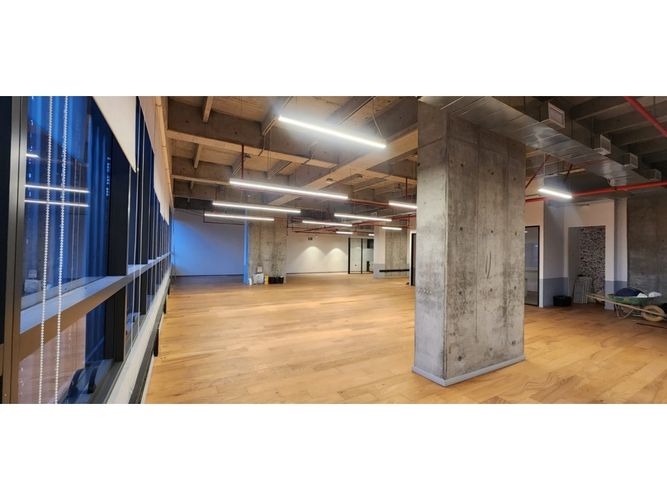 Oficina en arriendo en Pablo Escobar La Milagrosa, Medellín, 240 m² · foto 4 de 7