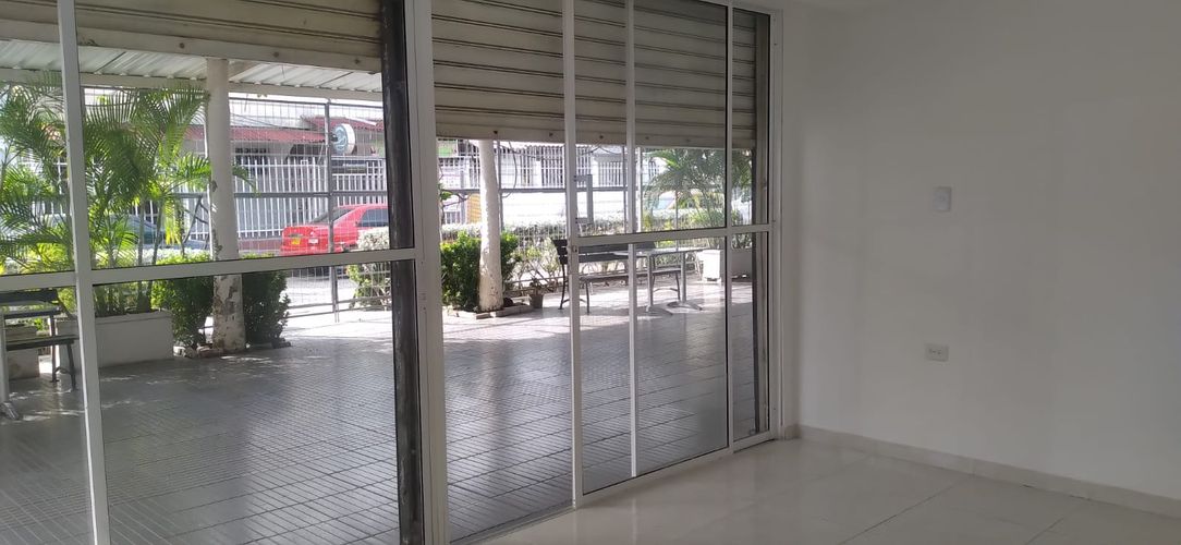 Local en arriendo en Castillete, Cartagena, 20 m² · foto 2 de 11