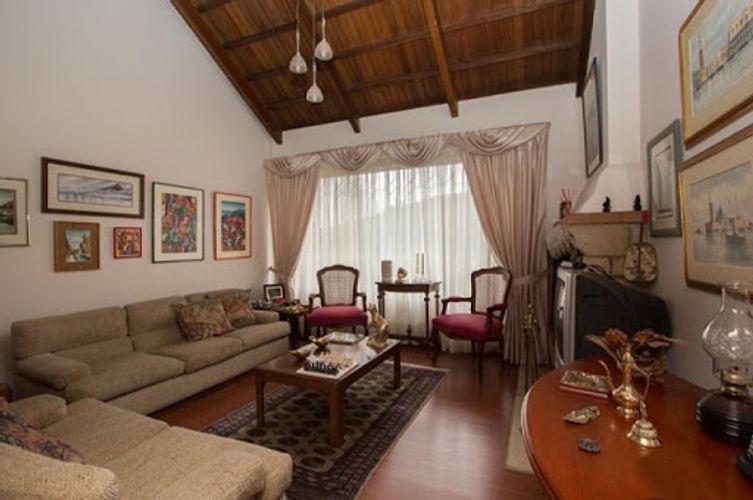 Casa de 5 alcobas en venta en La Floresta, Bogotá, 619 m² · foto 3 de 20