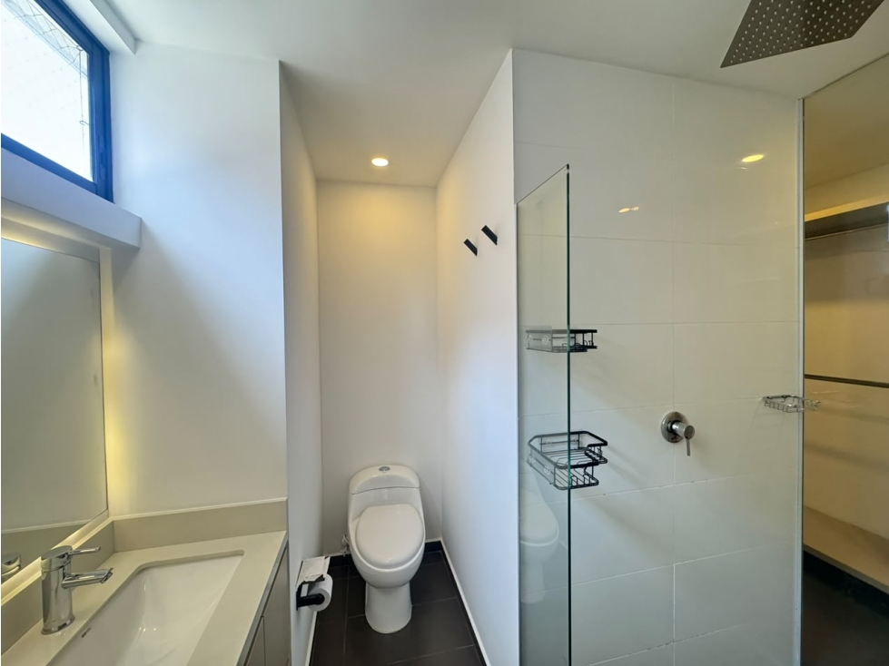 Apartamento en arriendo en Altos Del Poblado, Medellín · foto 13 de 15