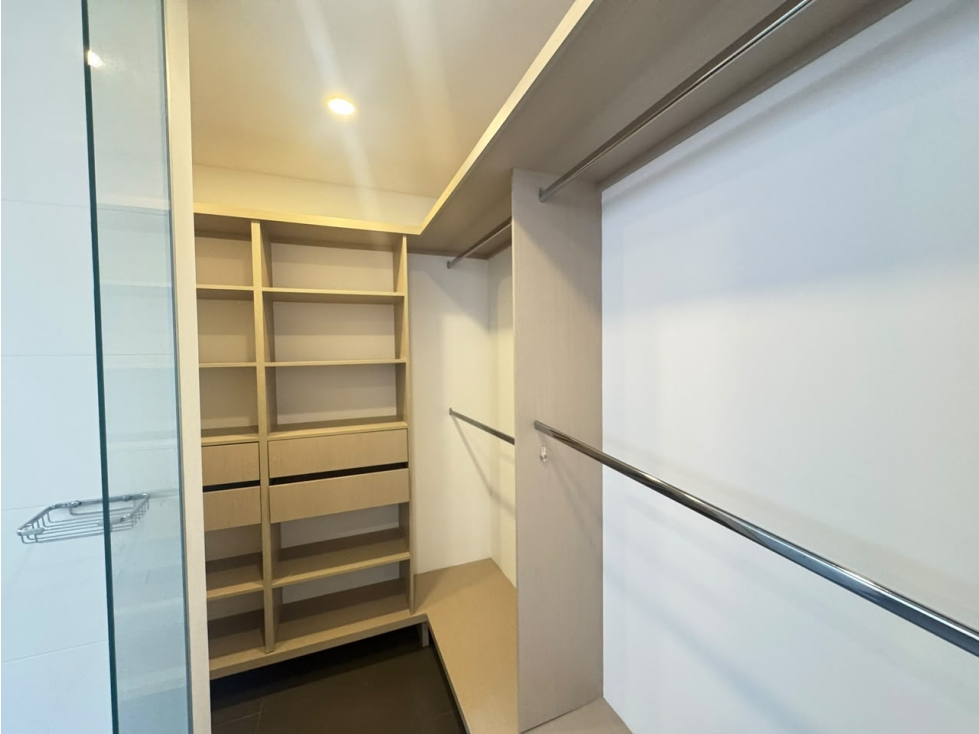 Apartamento en arriendo en Altos Del Poblado, Medellín · foto 14 de 15