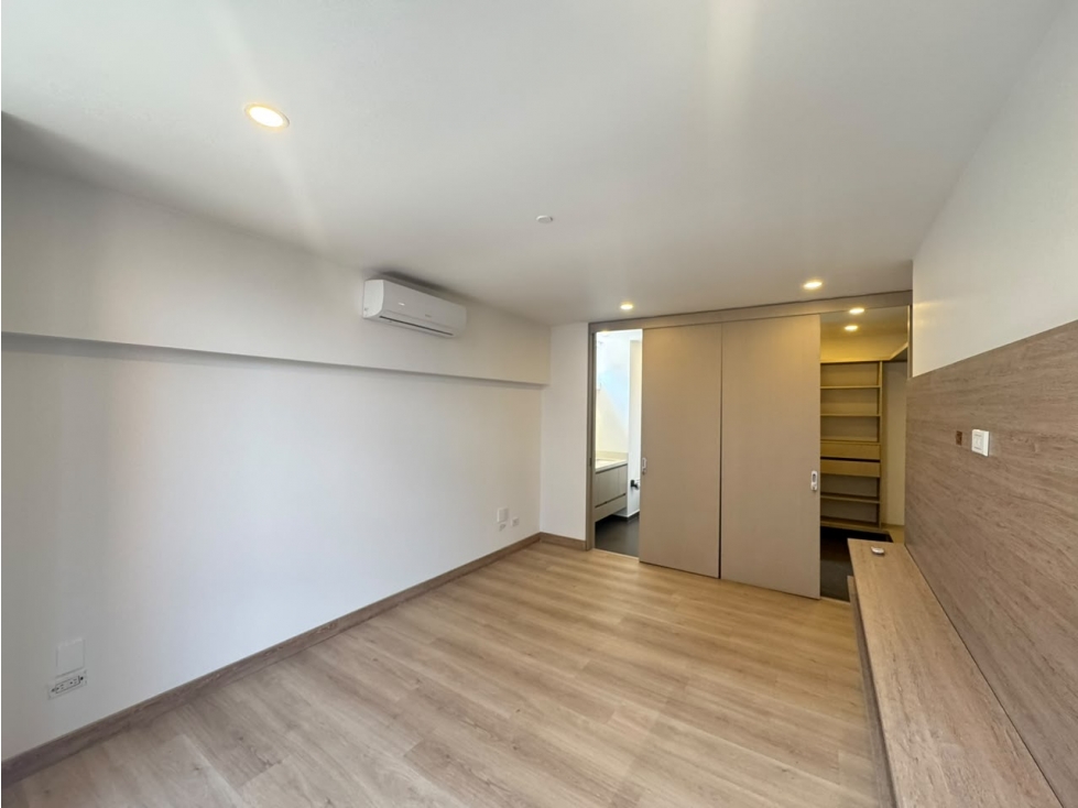 Apartamento en arriendo en Altos Del Poblado, Medellín · foto 15 de 15